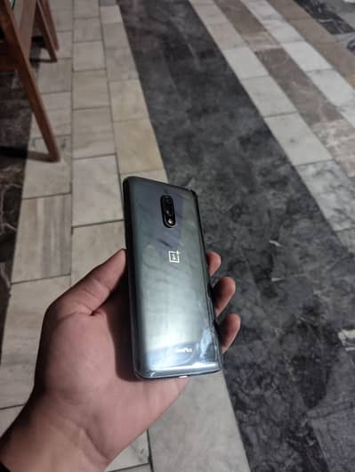 10/10 lush one plus 7 6/128