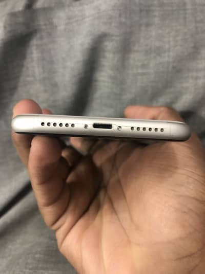 Iphone 11 pta approved 64 gb urgent sale