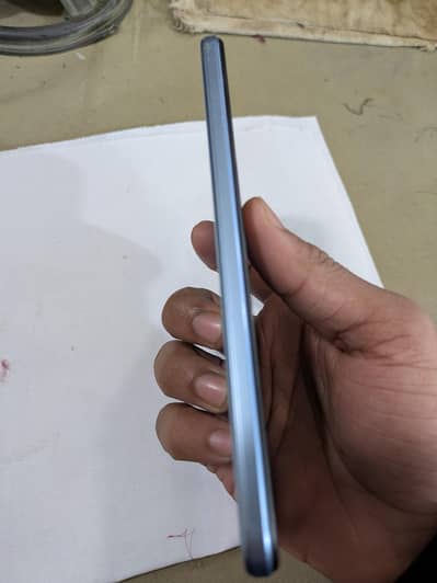 Vivo y33s 128gb 8+4gb ram