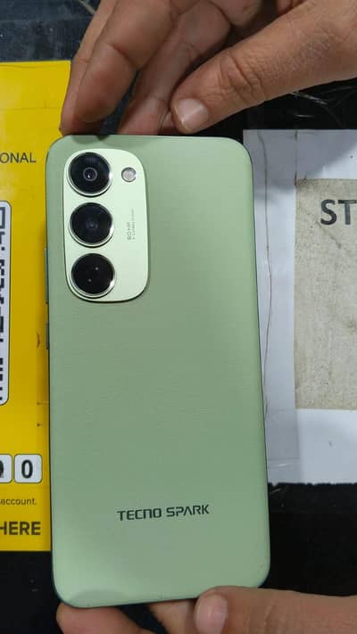 Tecno spark 40 pro +