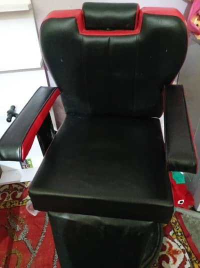 1 month use salon chairs