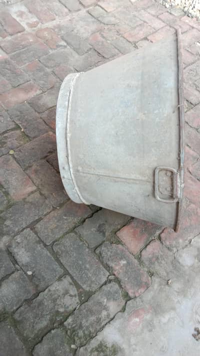 lohay ka Tub for sale