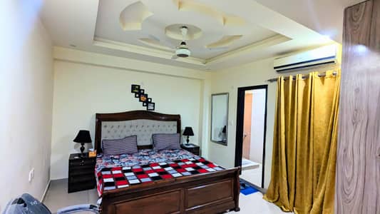 4000 room per day available in Islamabad