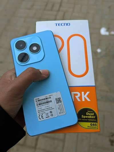 Tecno Spark 20 8/256 with box and charger for urgent sale