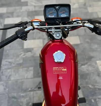 Honda CG 125 model 2019 for urgent sale
