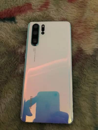Huawei p30 Pro Flagship Phone (8/128)