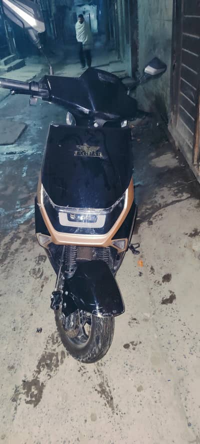 MS jaguar bolt scooty 80km range