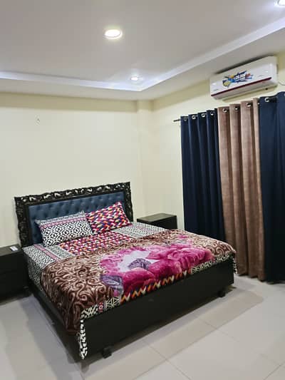 Par Day and short Time full furnish one BeD Room ment Available for rent Bahria Town Phase 6 family apartment