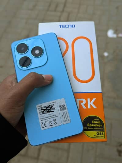 Tecno Spark 20 8/256 with box and charger for urgent sale