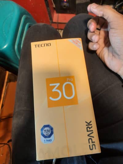 TECNO Spark 30 pro 8+8 ram Storage 128 with box & charger