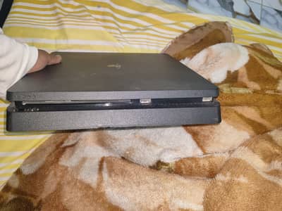 PS4 Slim 1 hafta used