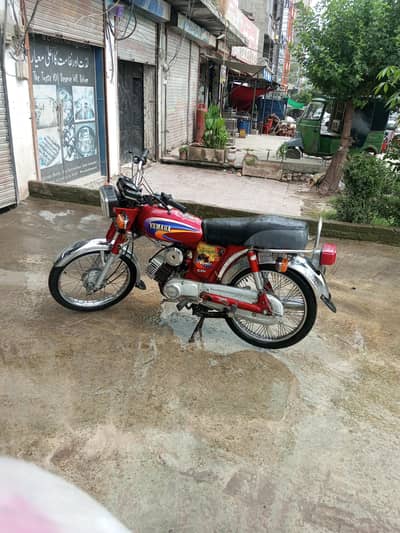 yamha 100 everything working buy n drive 03345432183 whatsapp