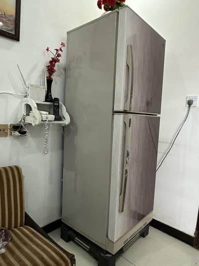 PEL refrigerator in excellent condition