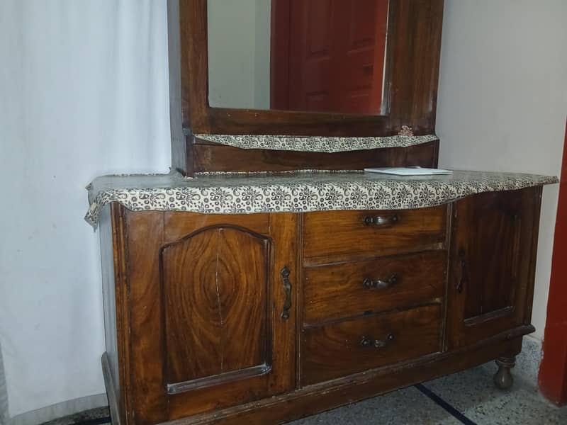 Dressing Table 1