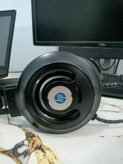 HP Original Wired Headphones with Mic  Like New