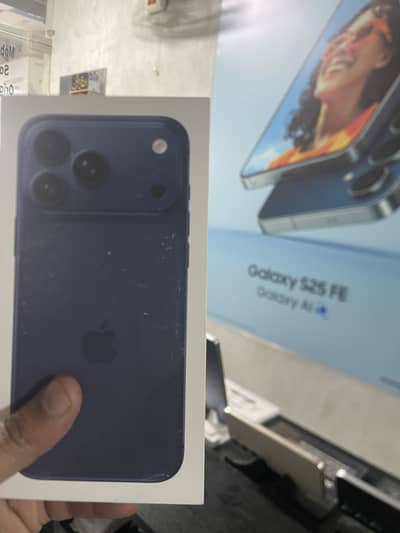 iPhone 17pro max 1tb blue