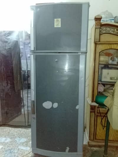 Dawlance Refrigerator full size urgently for sale. 0313-5386170
