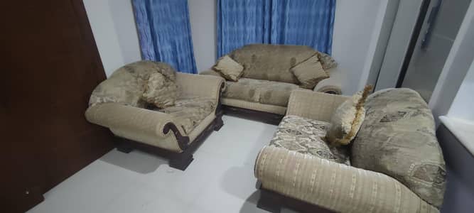Sofa Set 6 seater with cushions