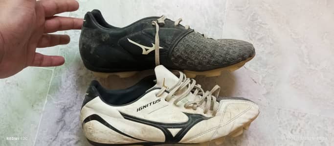 Football sport shoes