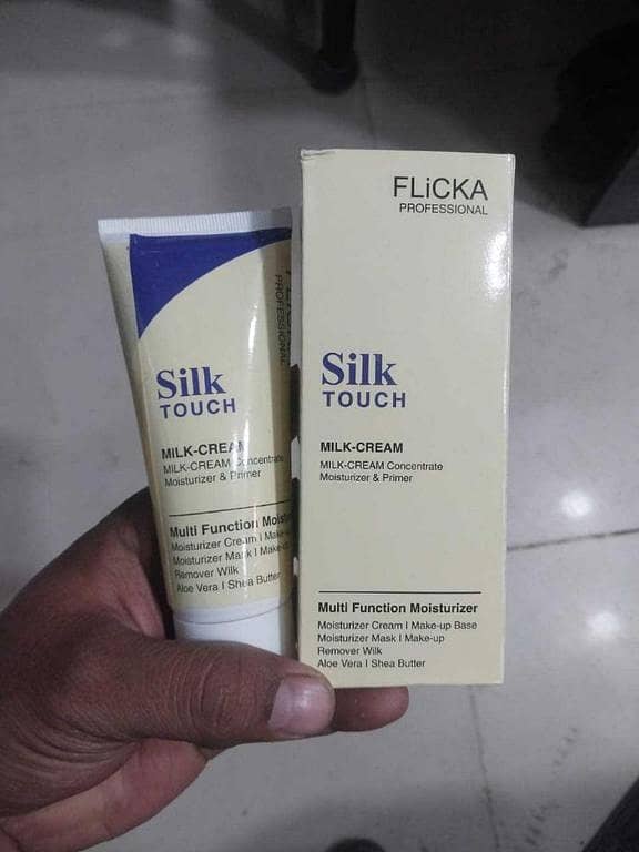FLiCKA Silk Touch 3 In 1 Moisturizer And Primer For Face