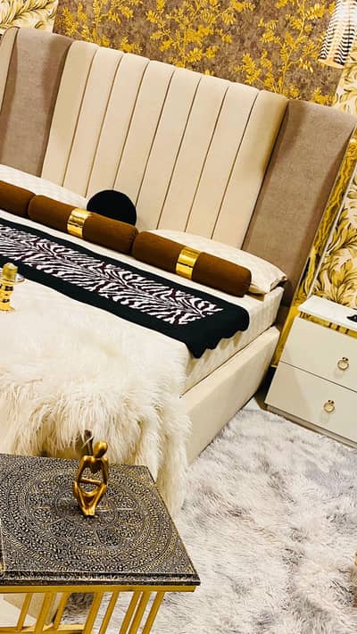 New Luxury King Bed set