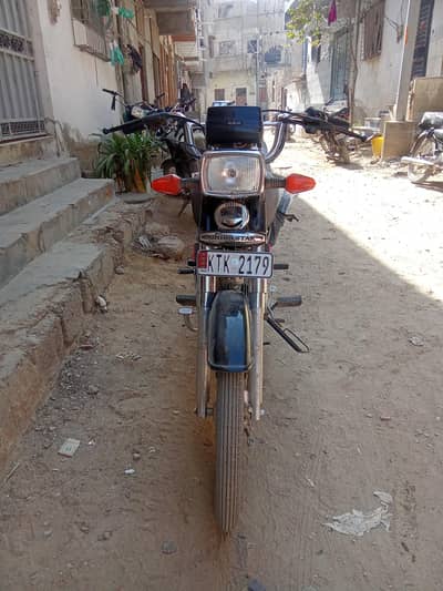 original condition ha original 1500 Chali ha  price final ha