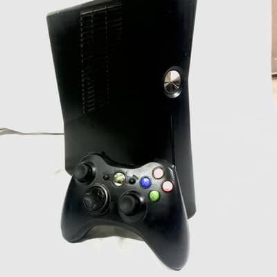 XBOX 360 + 1 CONTROLLER.