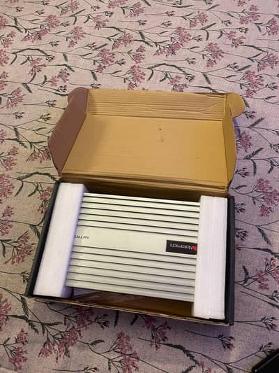 Nakamichi 4 channel Amplifier 75.4