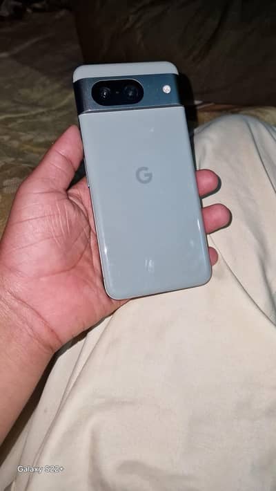 Google pixel 8