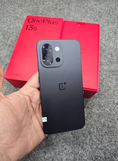 one Plus 13s 12gb/512