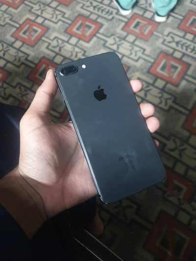 IPHONE 8 PLUS