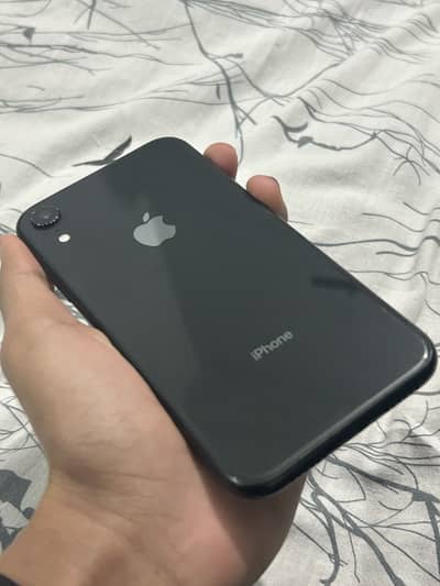 Iphone xr black 64 gb