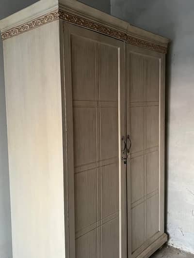 stylish Modern Design Wardrobe , Brand new , heavy wood used