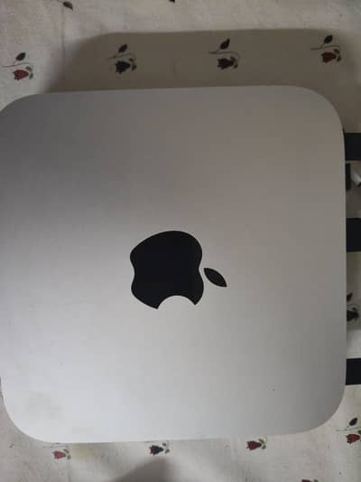 Mac mini M2