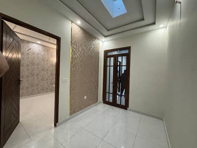 5marla lower portion available for rent in jubilee town Lahore