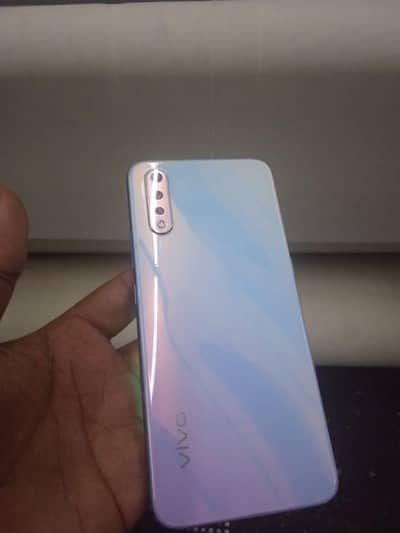 vivo s1