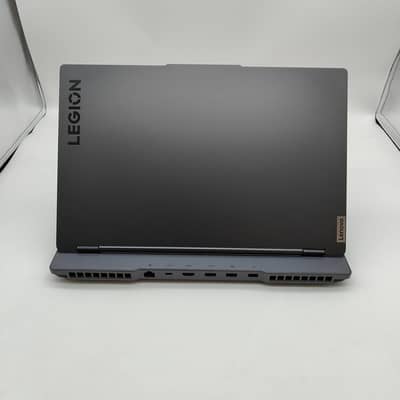 Leanove legion  AMD Ryzen 7-7840H rtx 4060