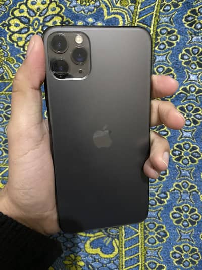 iPhone 11pro max non pta 88% helath