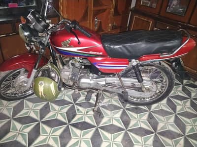 Honda 100 2005 model