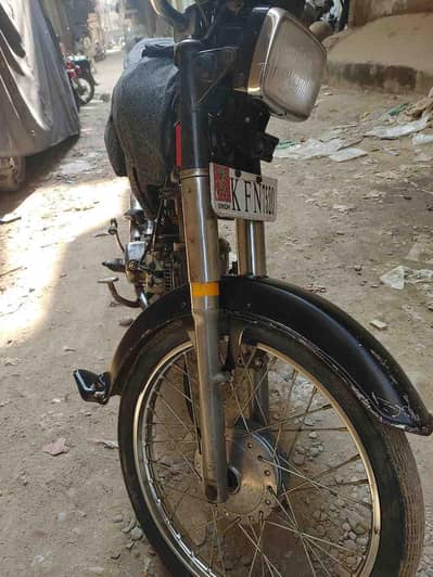 Unique 2011 model  Each and everything okay