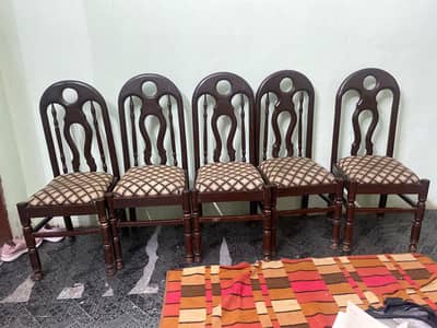 Dinning table with chairs