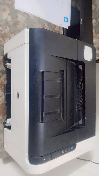HP printer in best condition . like new. . urgent sell need cash