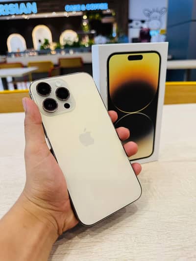 iphone Xsmax 11,12,13,14,15,16, 17 Pro Max available on instalment