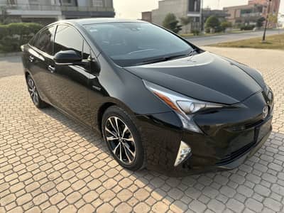 TOYOTA PRIUS 2016 A PREMIUM CATEGROY FOR SALE