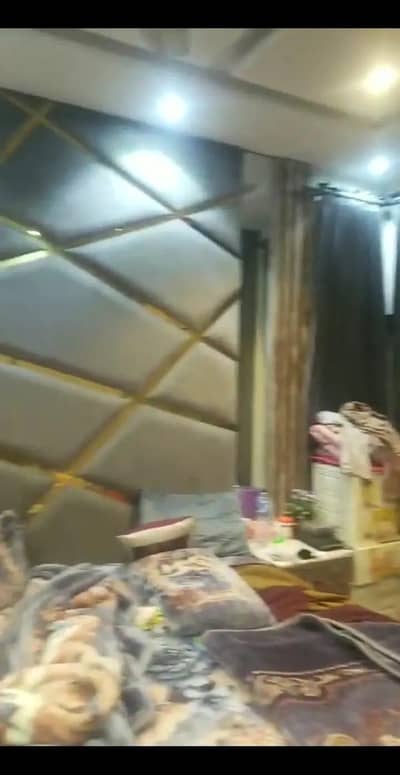 bed set like nice just 1 year use