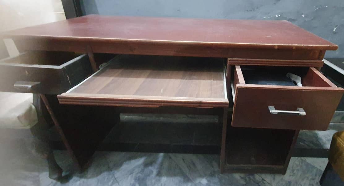 Computer and study table 2