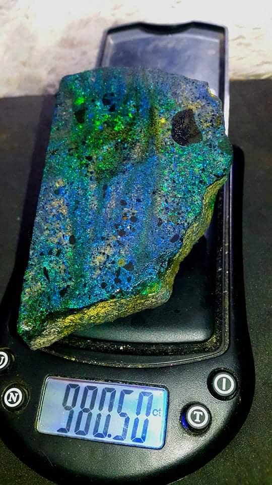 rough opal 0