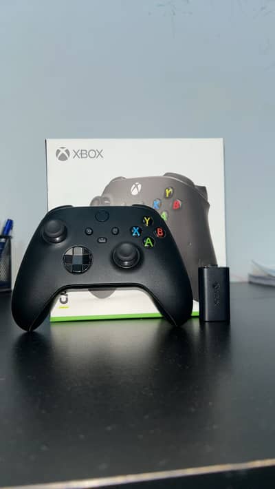 Xbox Series X/S Controller With rechargable battery