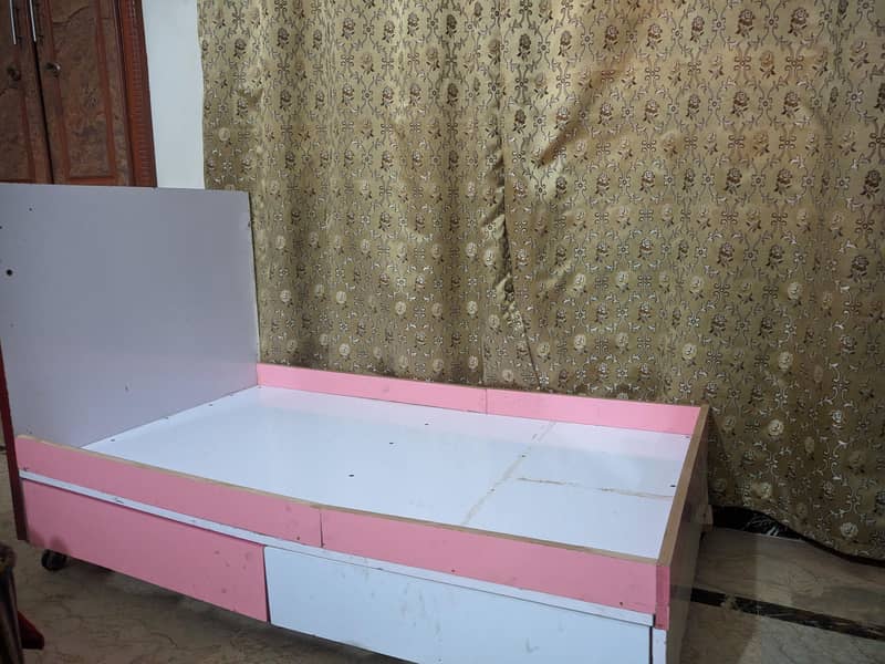 bed for sell 1
