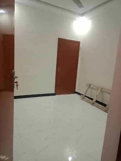 F-11/1 lower ground shop class III market